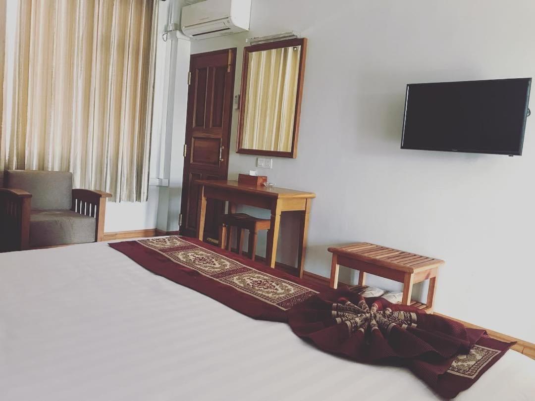 Hotel Thipaw シッポー エクステリア 写真