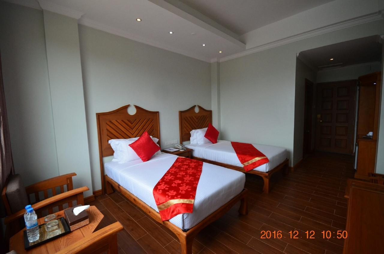 Hotel Thipaw シッポー エクステリア 写真