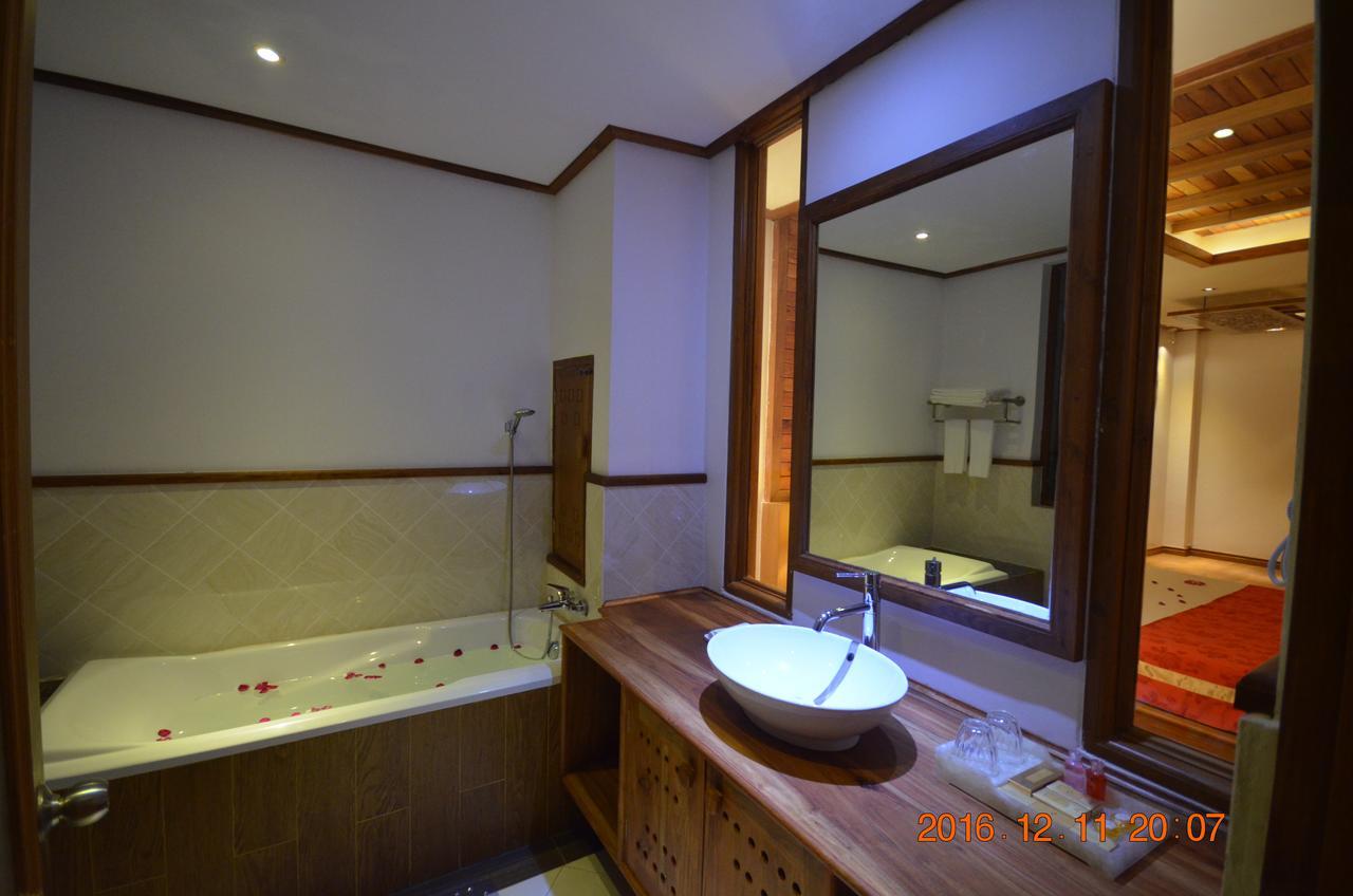 Hotel Thipaw シッポー エクステリア 写真